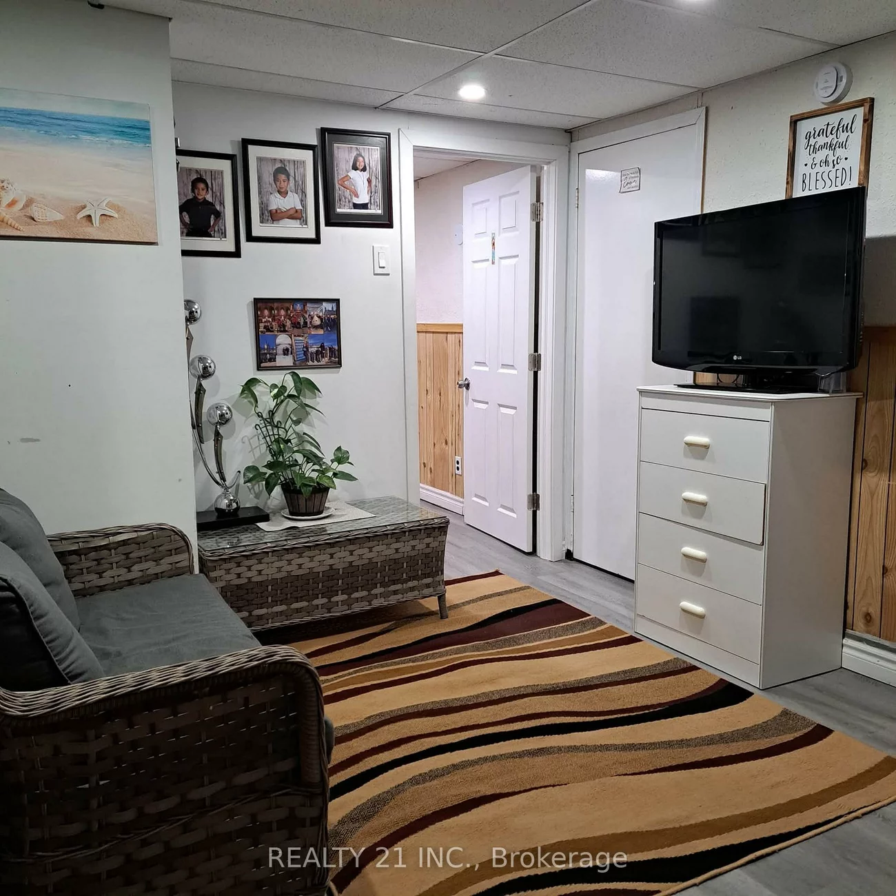 55, Shepmore, Malvern, Toronto