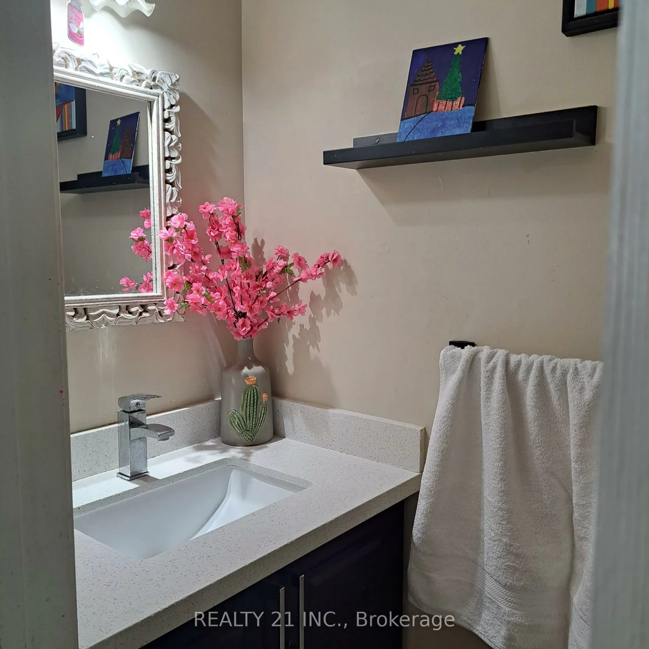 55, Shepmore, Malvern, Toronto