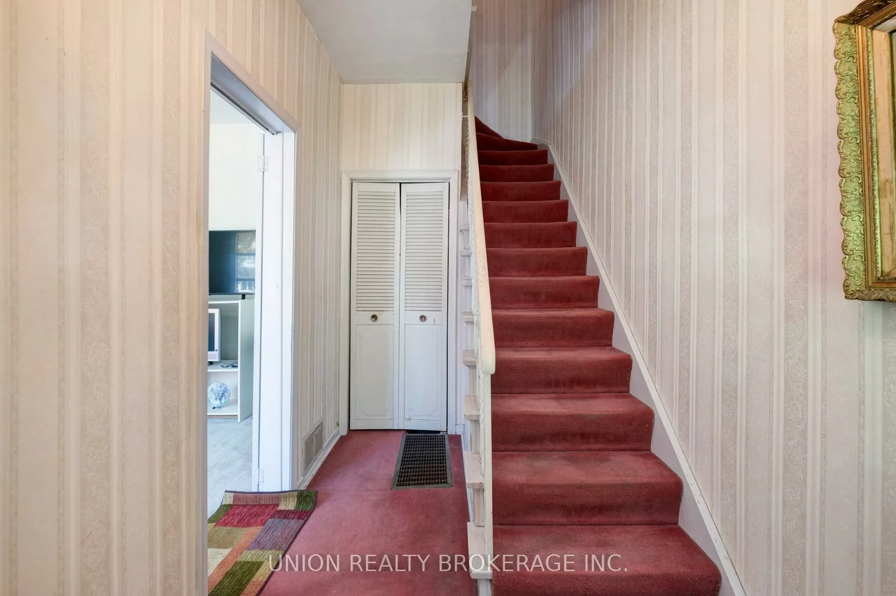 132, Silver Birch, The Beaches, Toronto