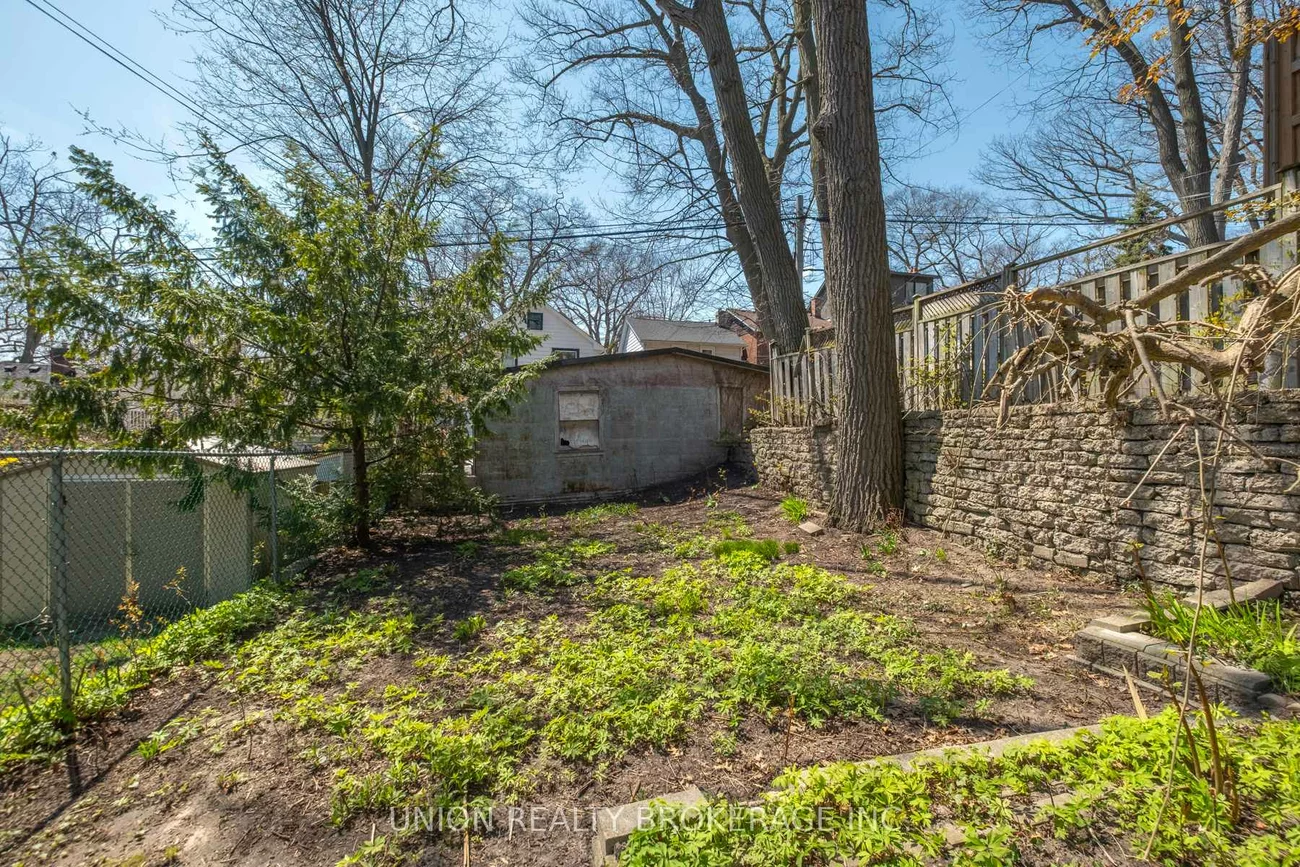 132, Silver Birch, The Beaches, Toronto