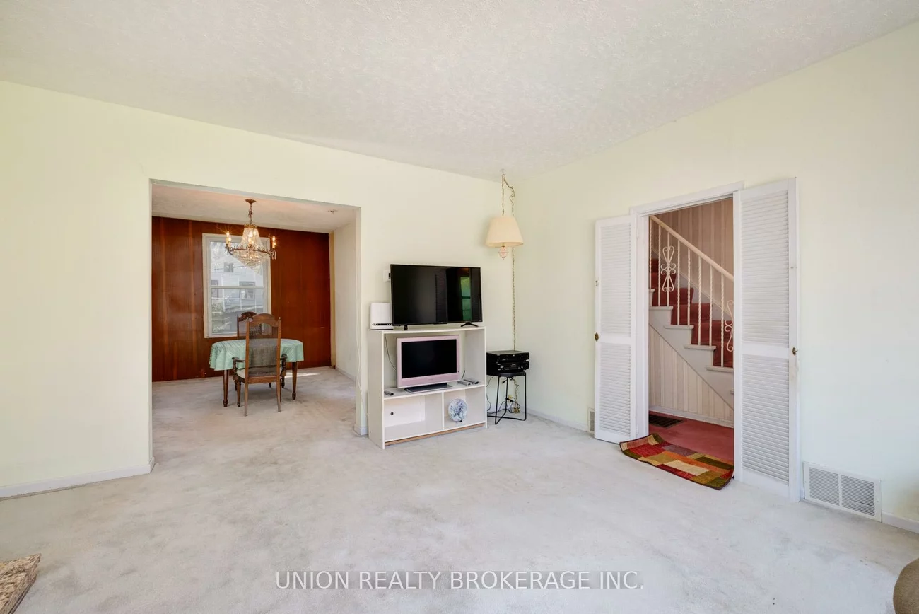 132, Silver Birch, The Beaches, Toronto