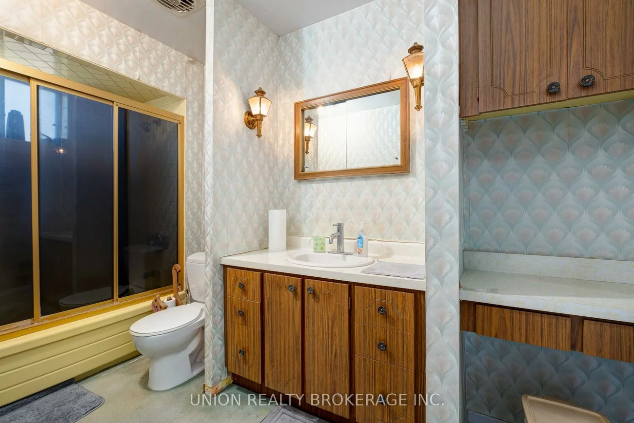 132, Silver Birch, The Beaches, Toronto