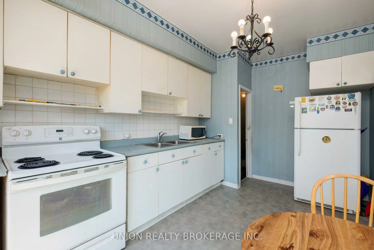 132, Silver Birch, The Beaches, Toronto