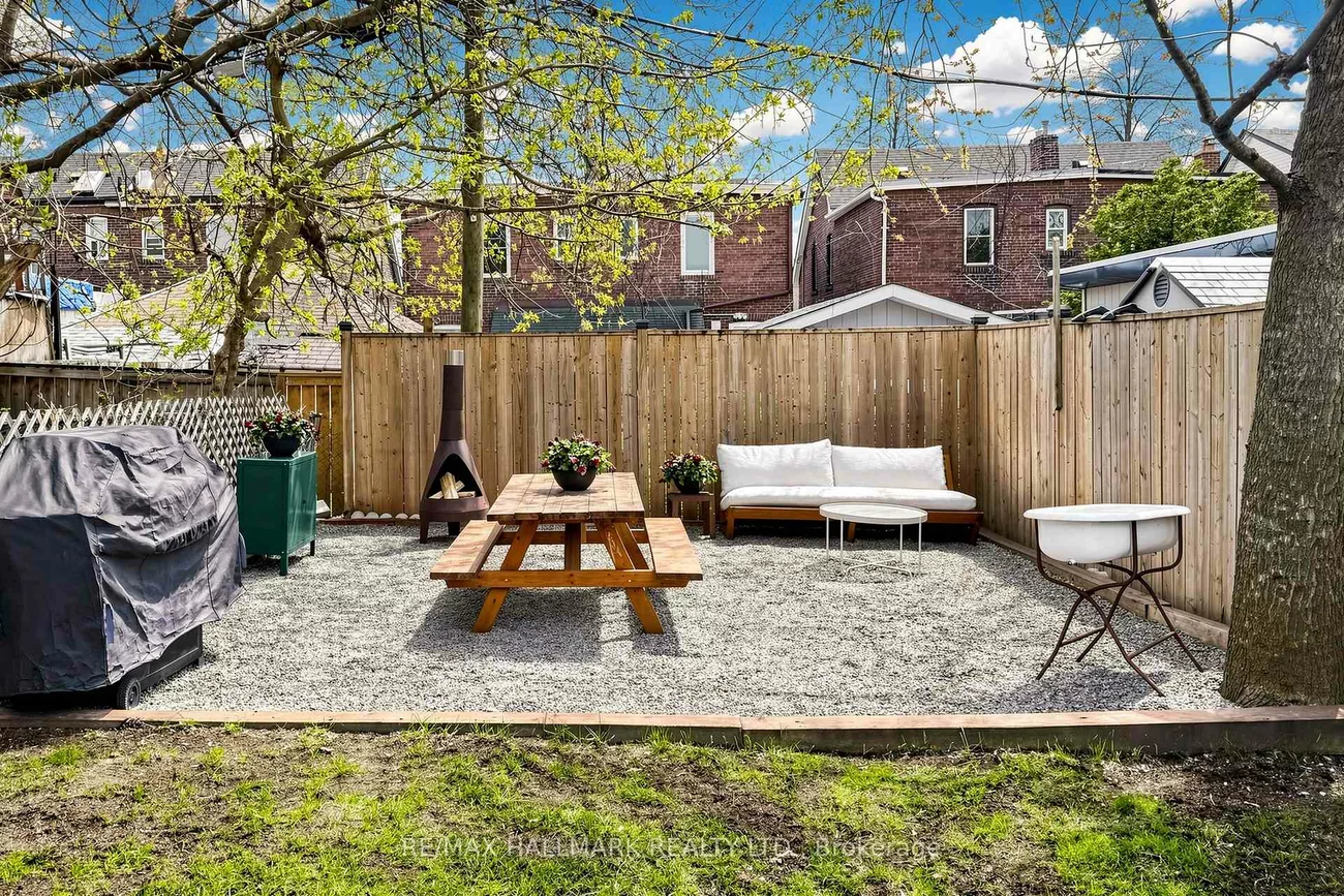 301, Wolverleigh, Danforth, Toronto