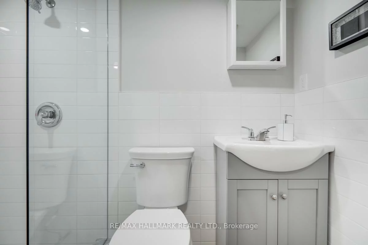 301, Wolverleigh, Danforth, Toronto