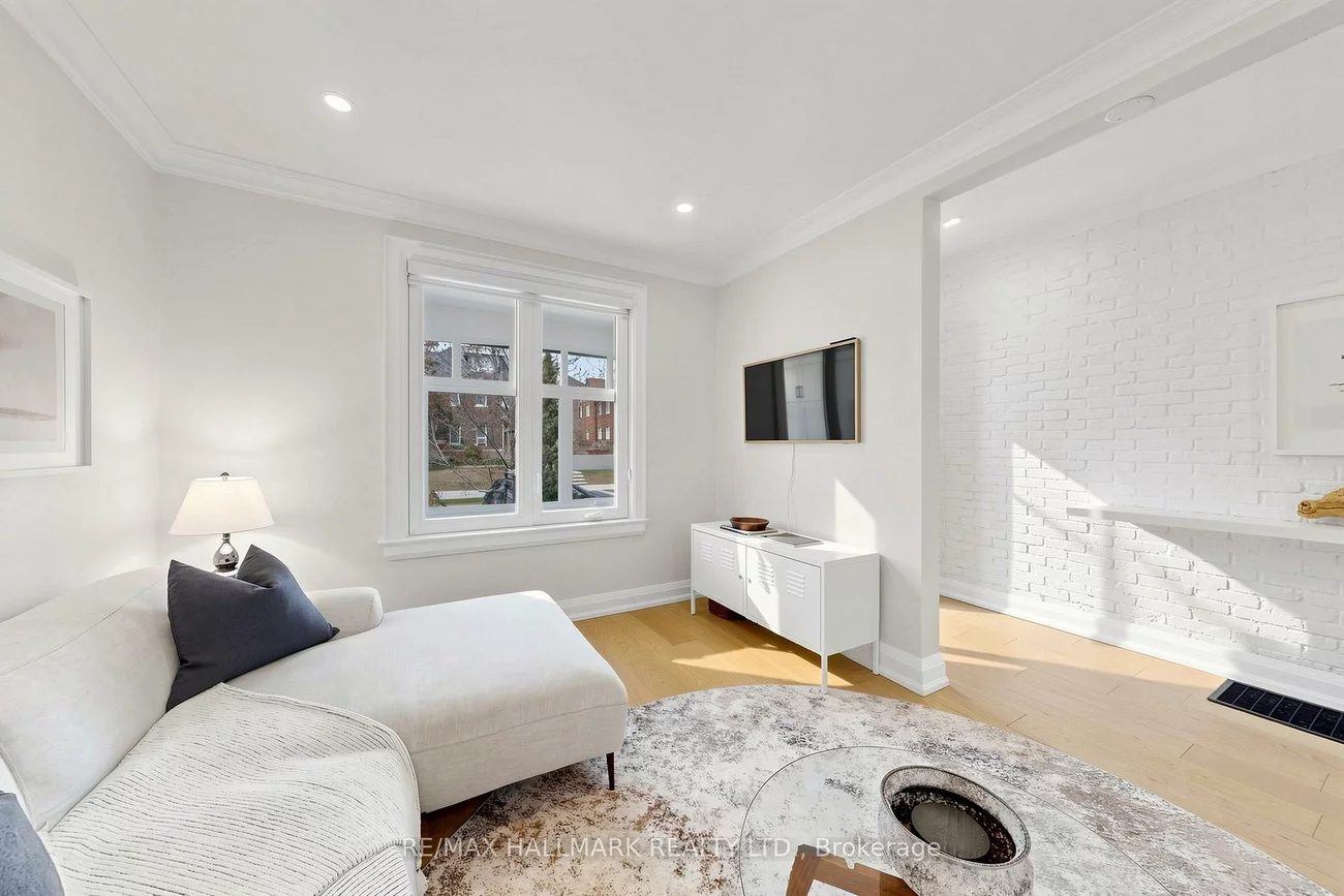 301, Wolverleigh, Danforth, Toronto