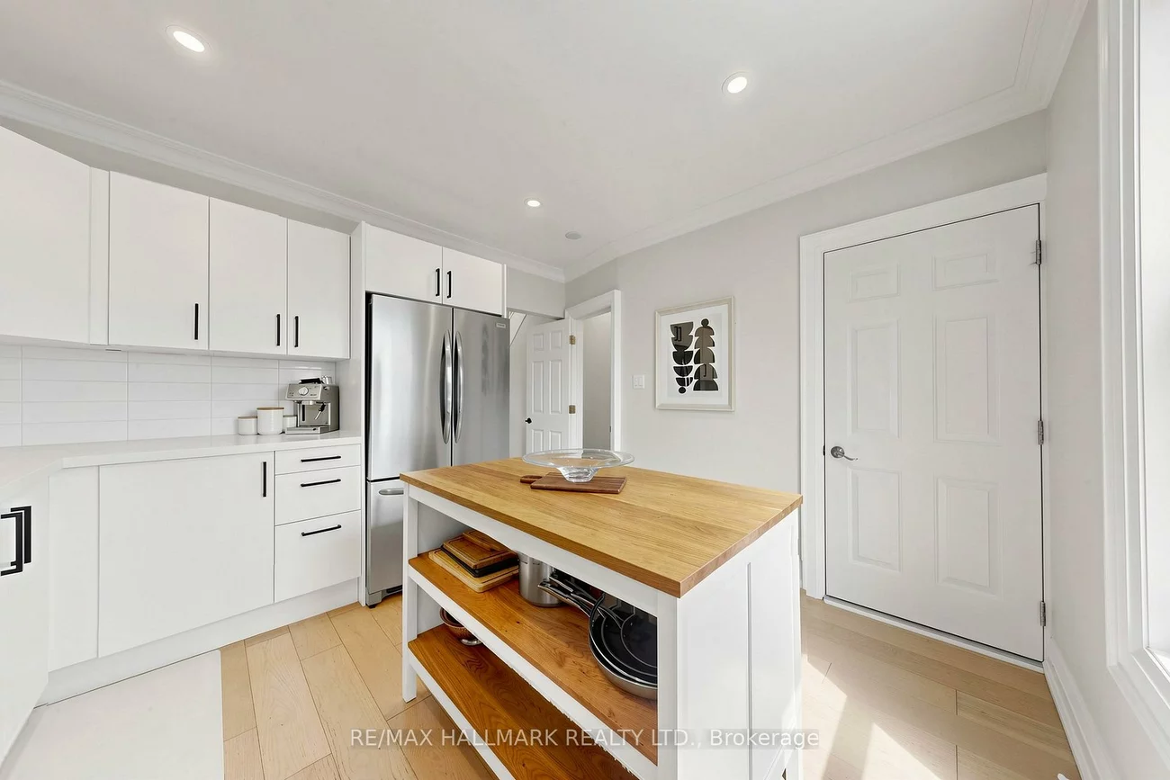 301, Wolverleigh, Danforth, Toronto