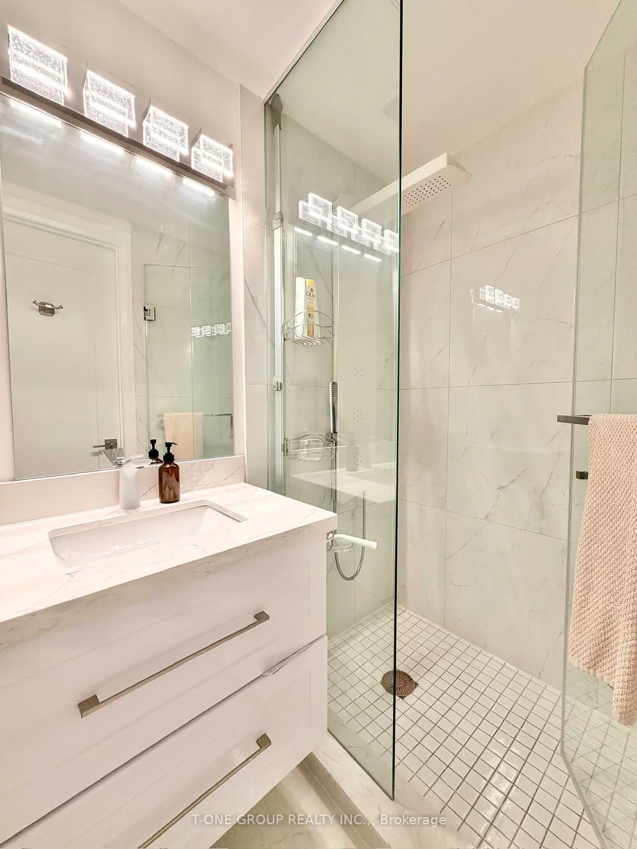 173, Drayton, Woodbine Corridor, Toronto