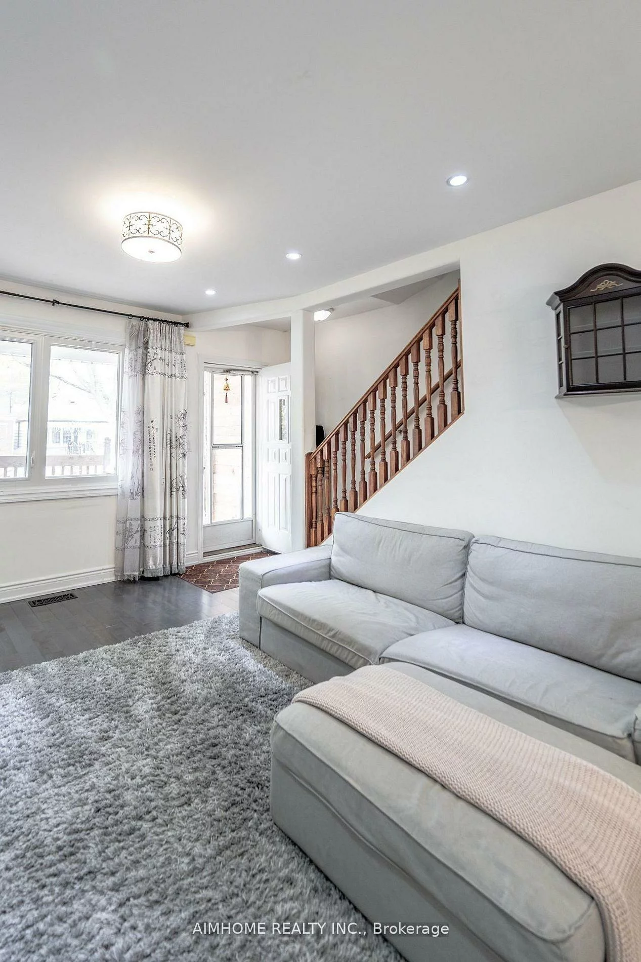 266, Coleridge, Woodbine-Lumsden, Toronto