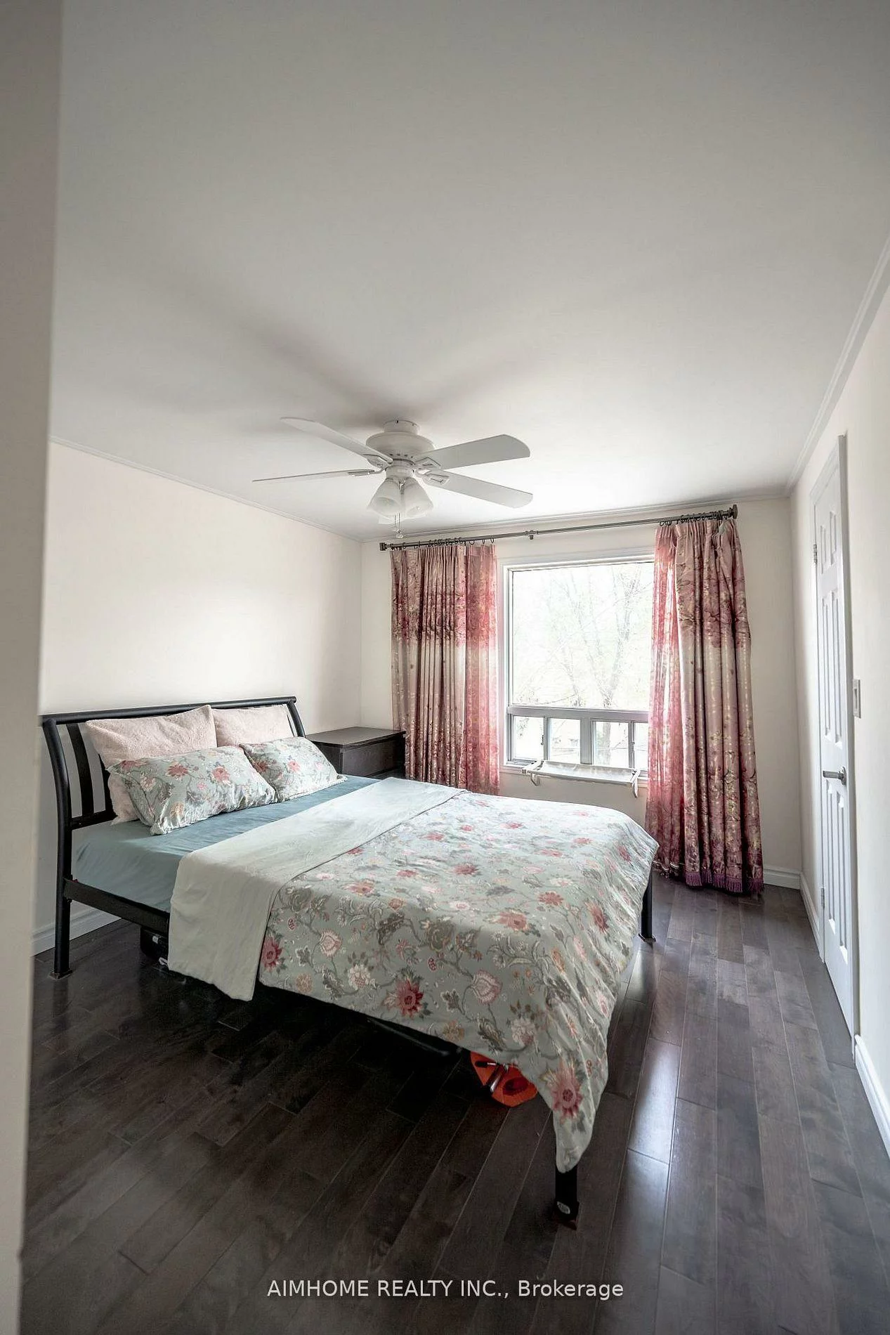 266, Coleridge, Woodbine-Lumsden, Toronto