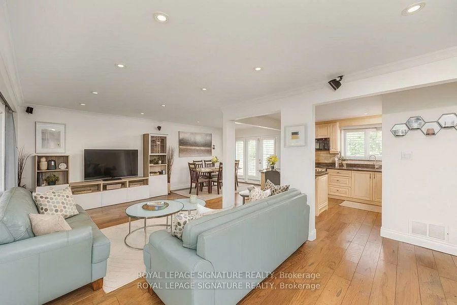 105, Catalina, Guildwood, Toronto