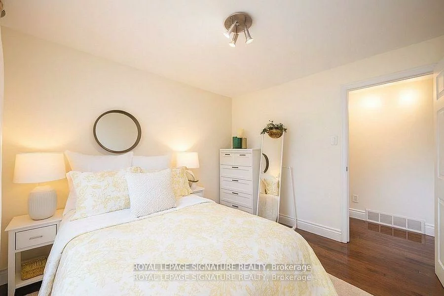 105, Catalina, Guildwood, Toronto
