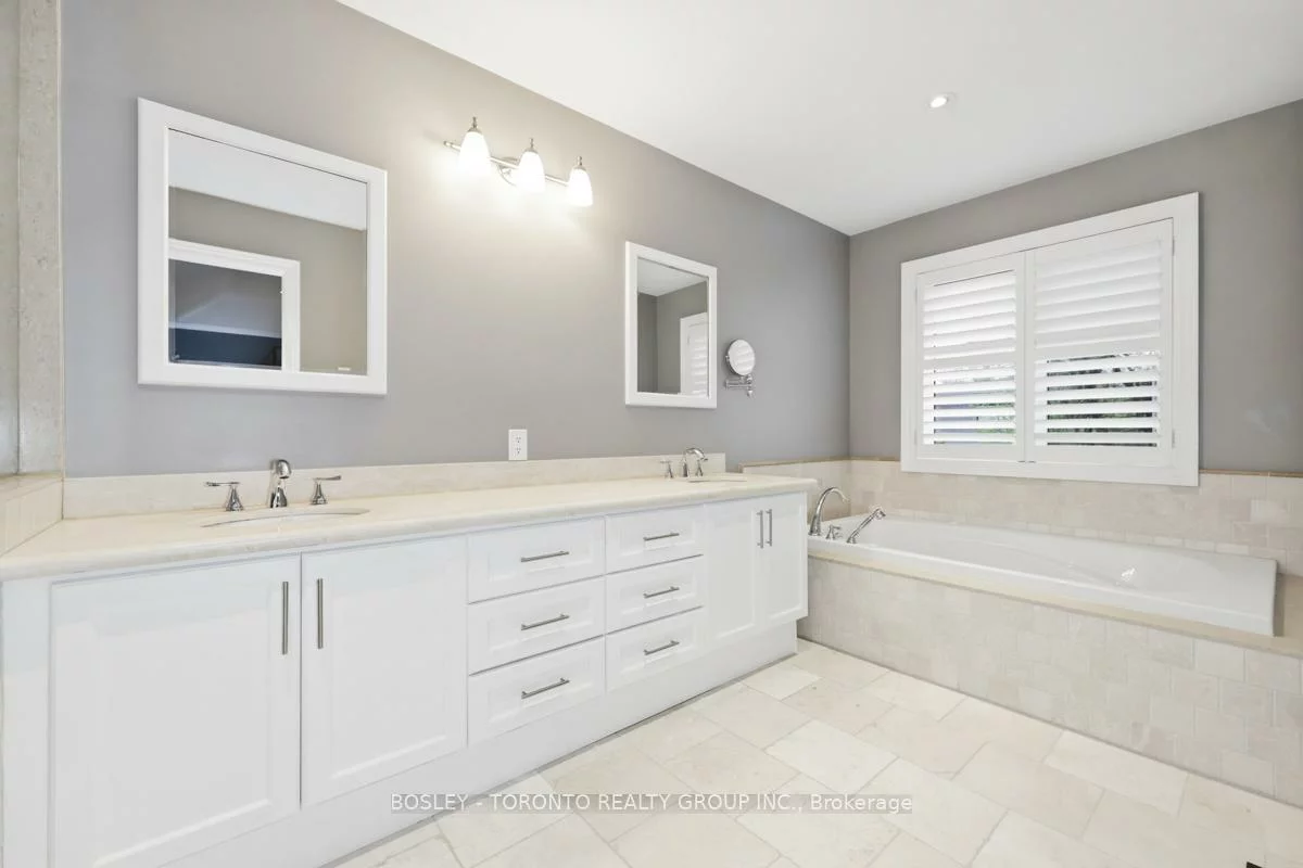 55, Gradwell, Cliffcrest, Toronto