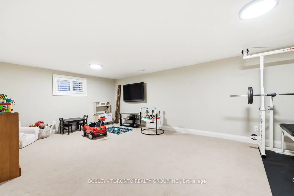55, Gradwell, Cliffcrest, Toronto