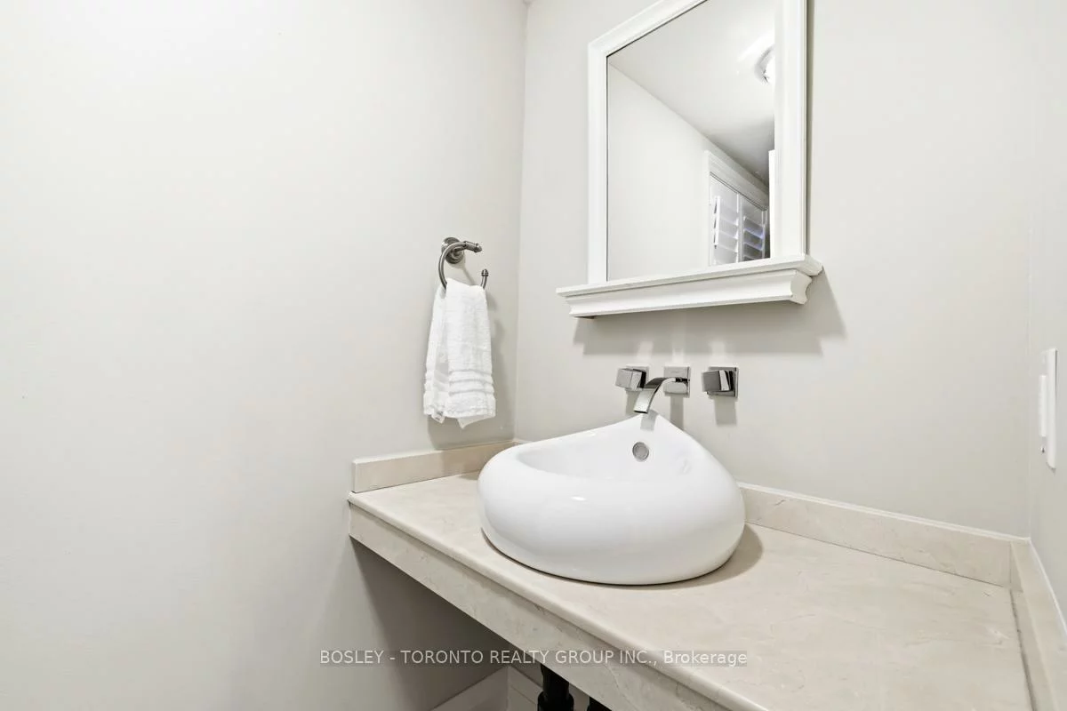 55, Gradwell, Cliffcrest, Toronto
