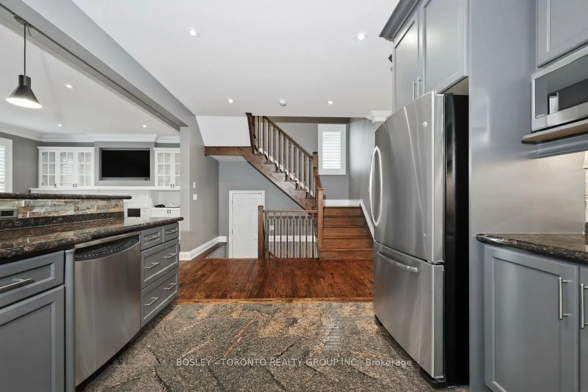 55, Gradwell, Cliffcrest, Toronto