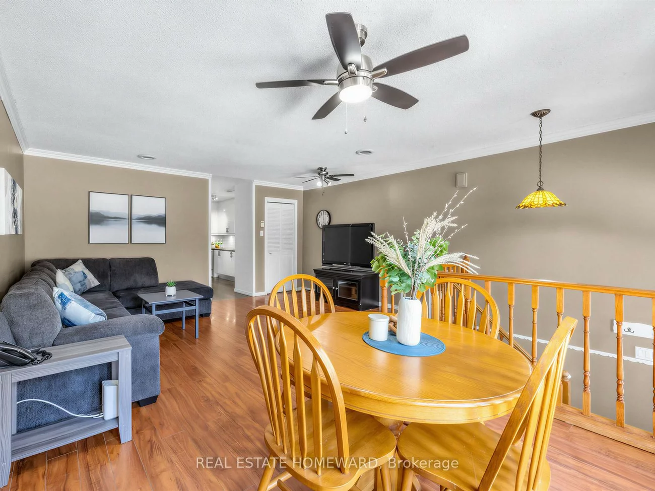 44, Westbourne, Clairlea-Birchmount, Toronto