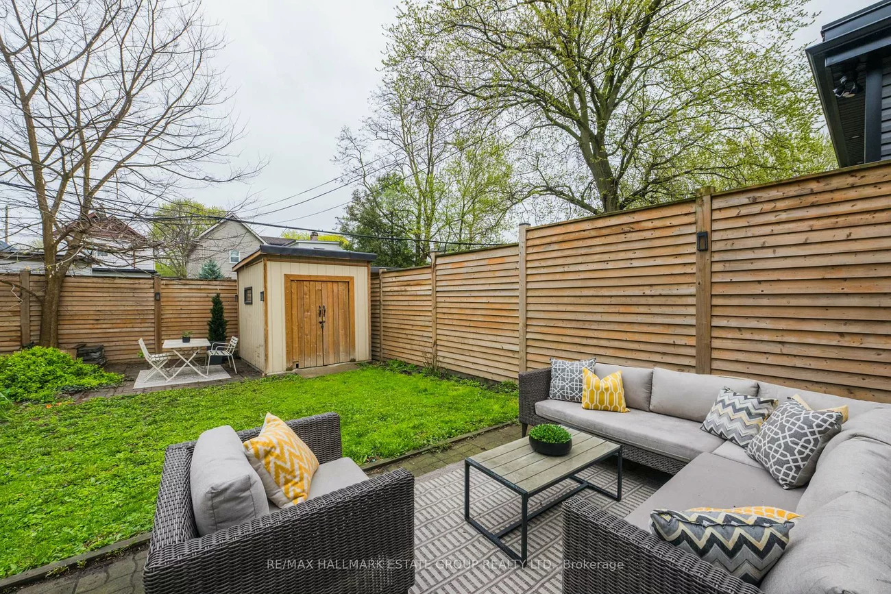 203, Rhodes, Greenwood-Coxwell, Toronto