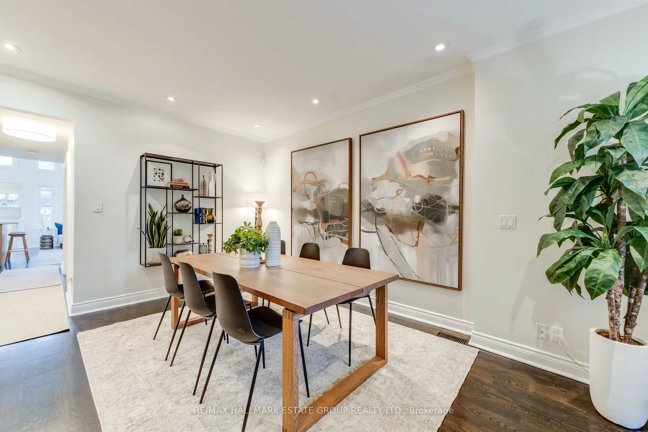 203, Rhodes, Greenwood-Coxwell, Toronto