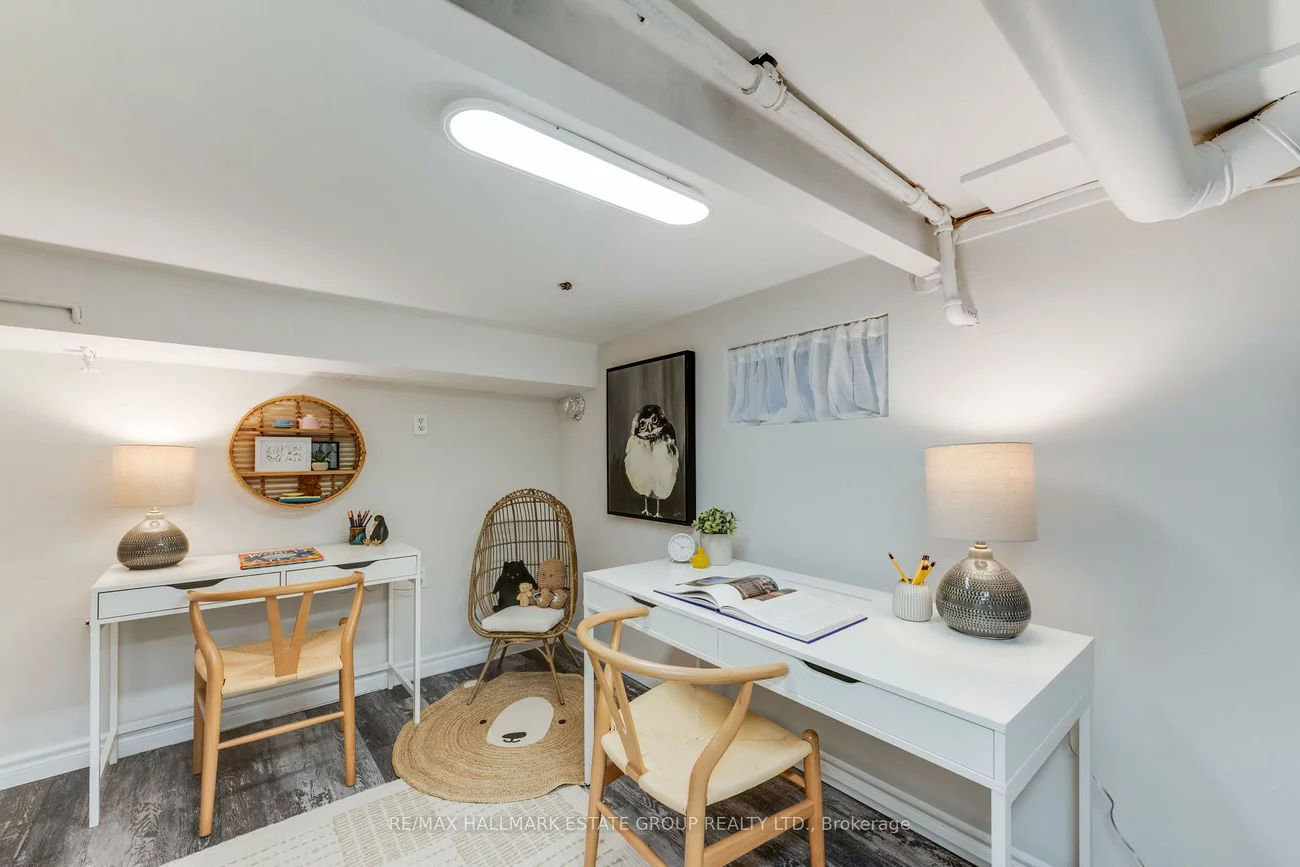 203, Rhodes, Greenwood-Coxwell, Toronto