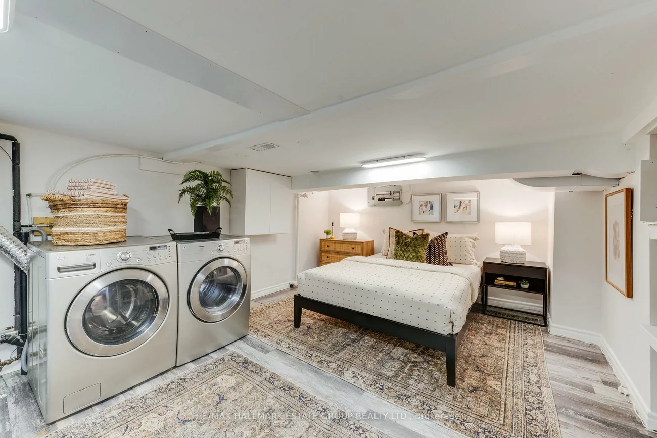 203, Rhodes, Greenwood-Coxwell, Toronto