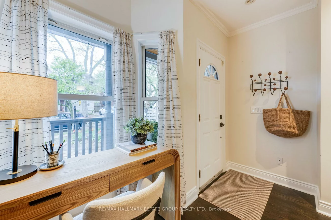 203, Rhodes, Greenwood-Coxwell, Toronto