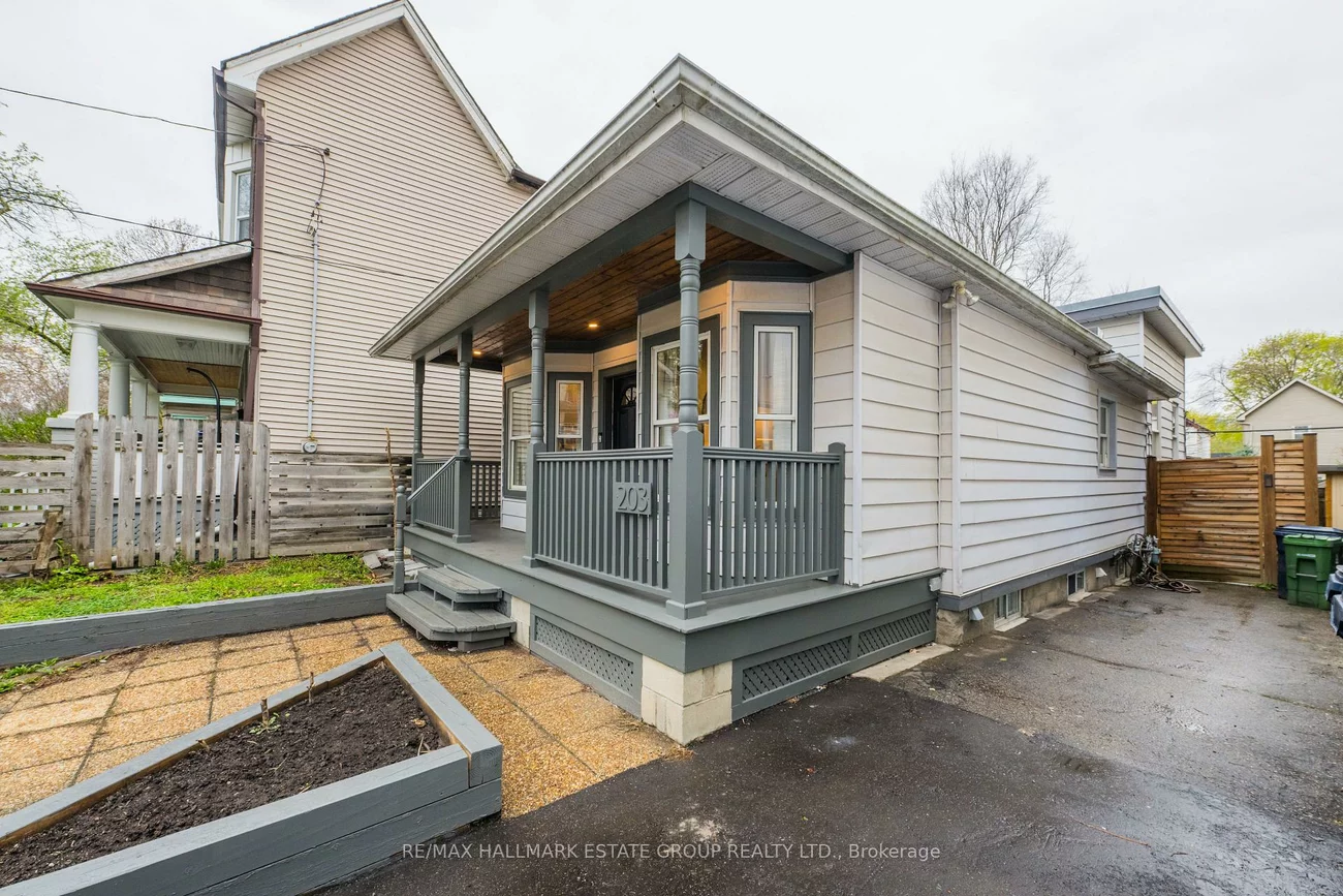 203, Rhodes, Greenwood-Coxwell, Toronto