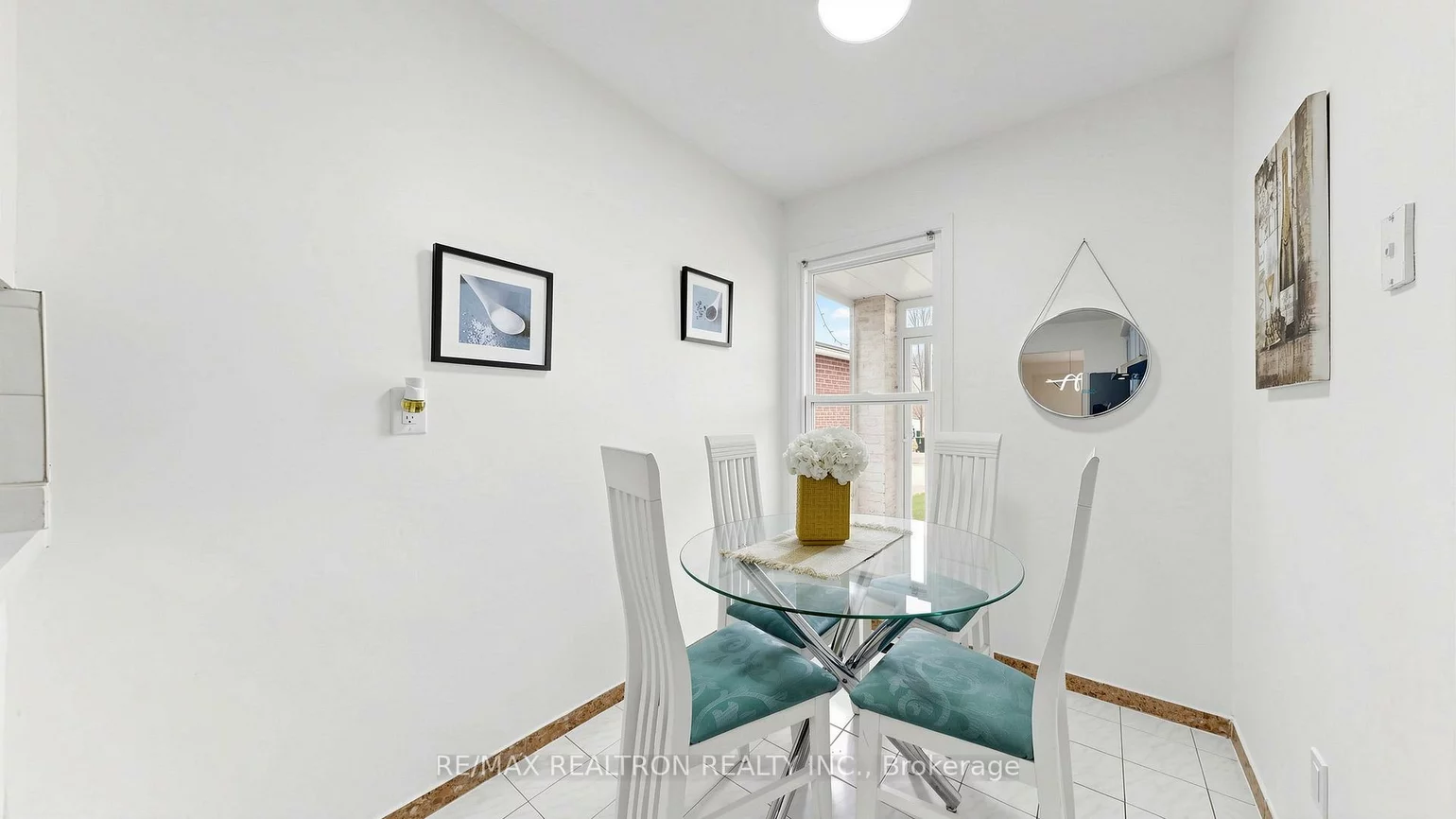 58, Glanvil, Malvern, Toronto