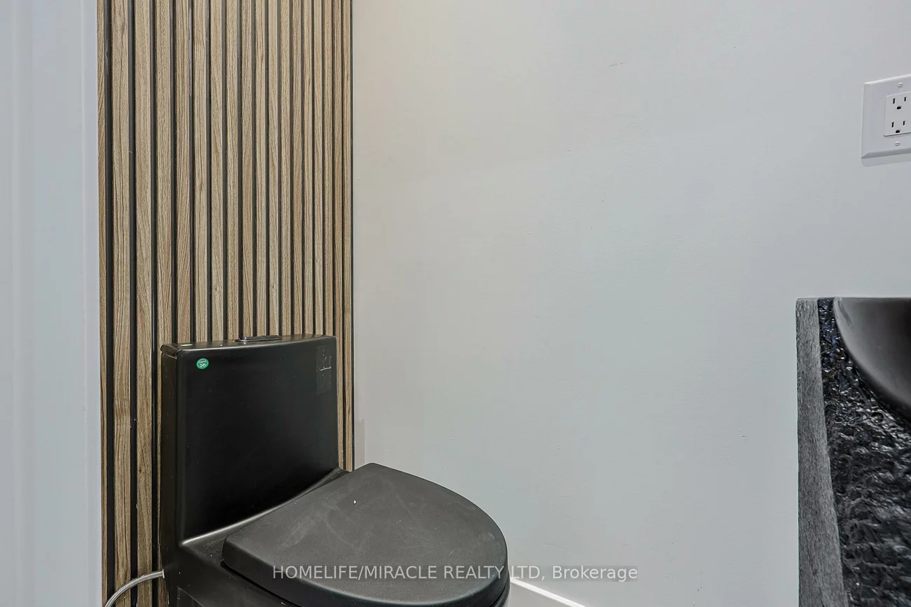 22, Arnprior, Bendale, Toronto