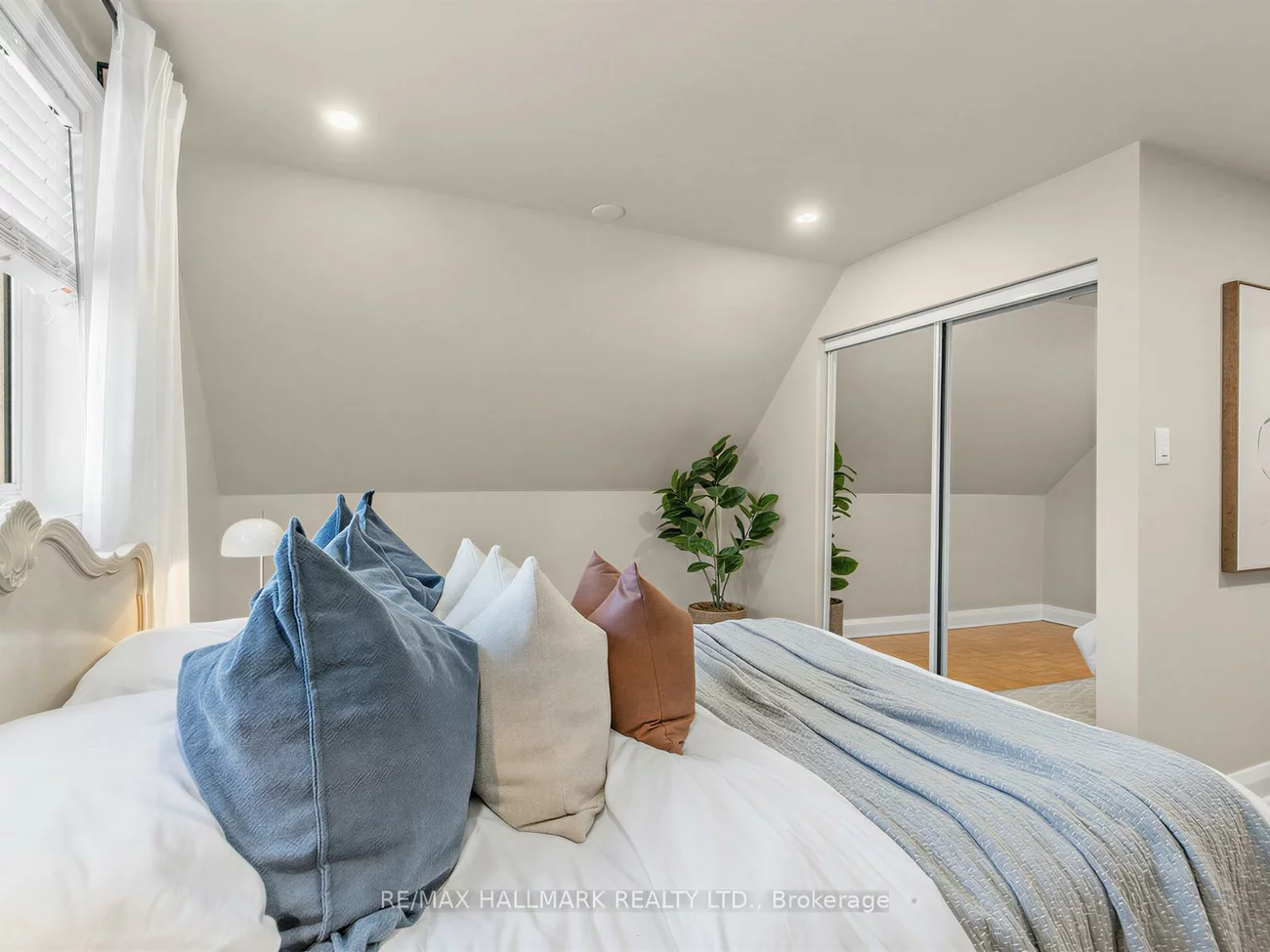 239, Torrens, East York, Toronto