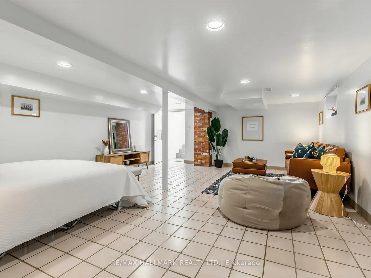 239, Torrens, East York, Toronto