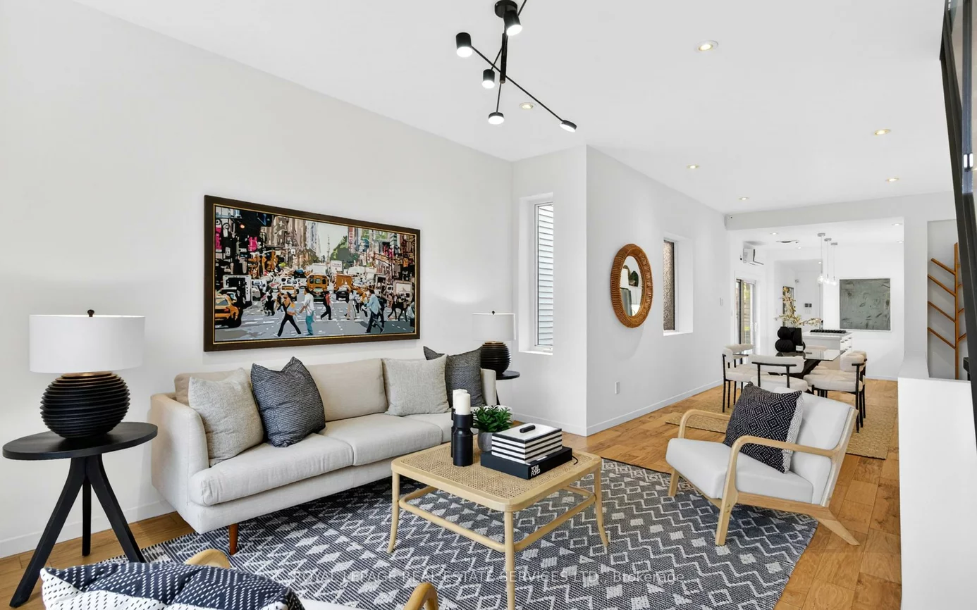 46, Logan, South Riverdale, Toronto