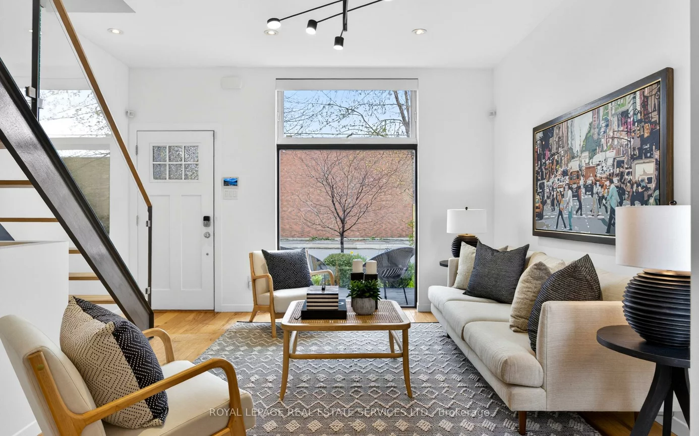 46, Logan, South Riverdale, Toronto
