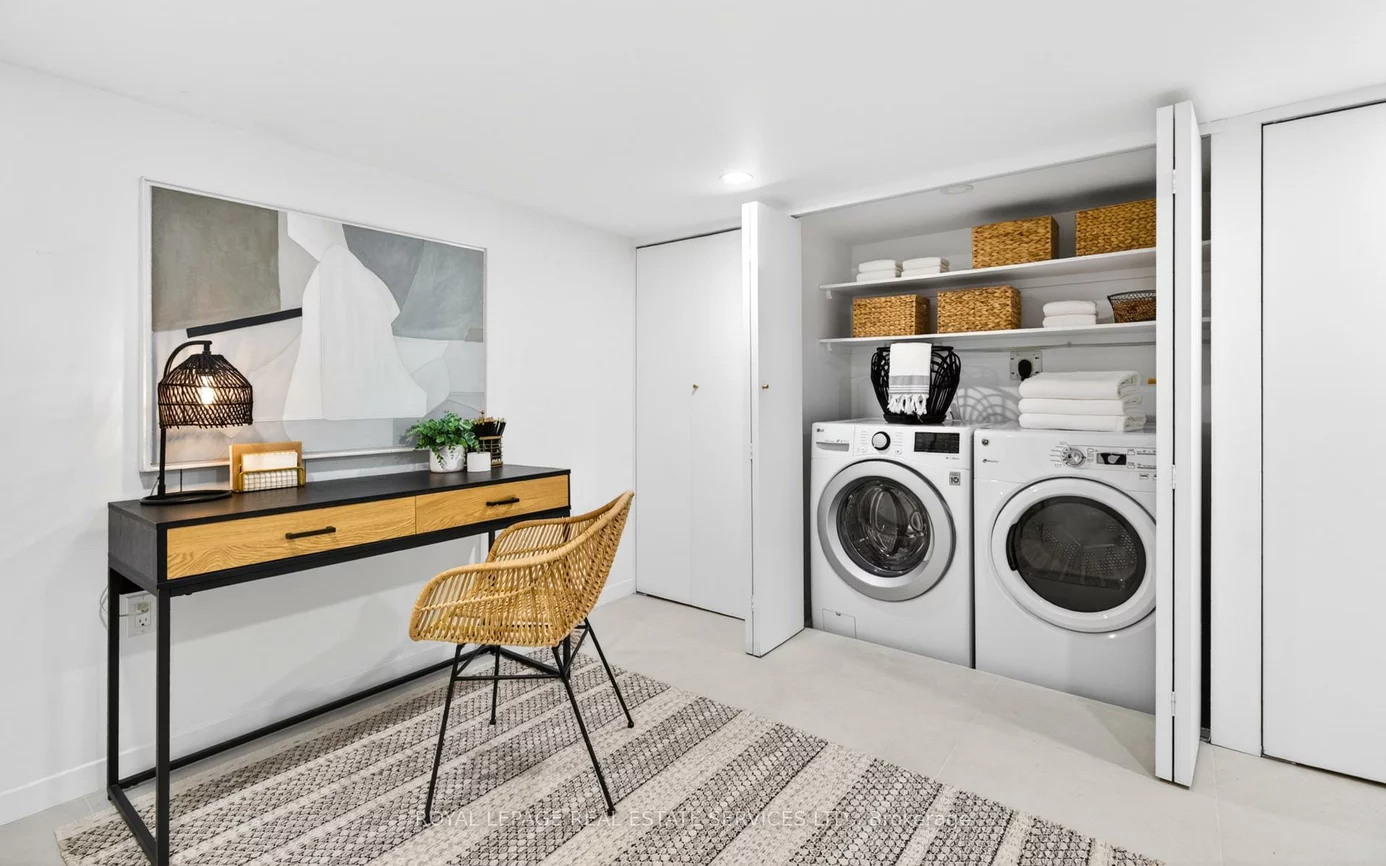 46, Logan, South Riverdale, Toronto