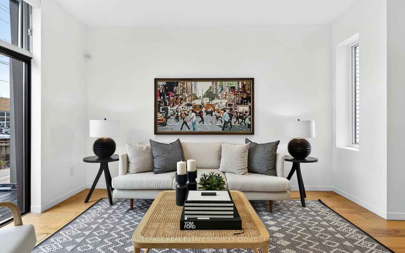 46, Logan, South Riverdale, Toronto