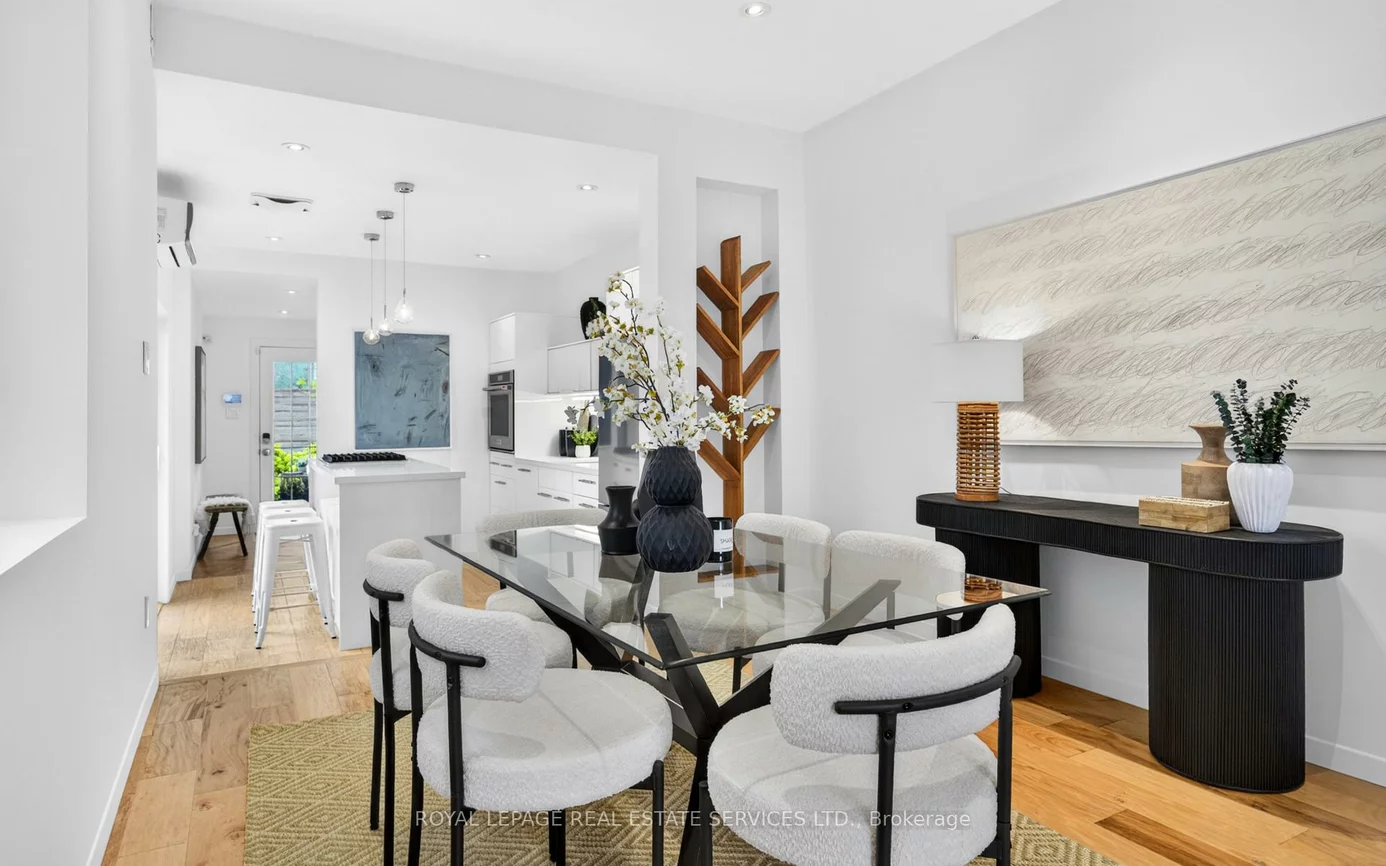 46, Logan, South Riverdale, Toronto