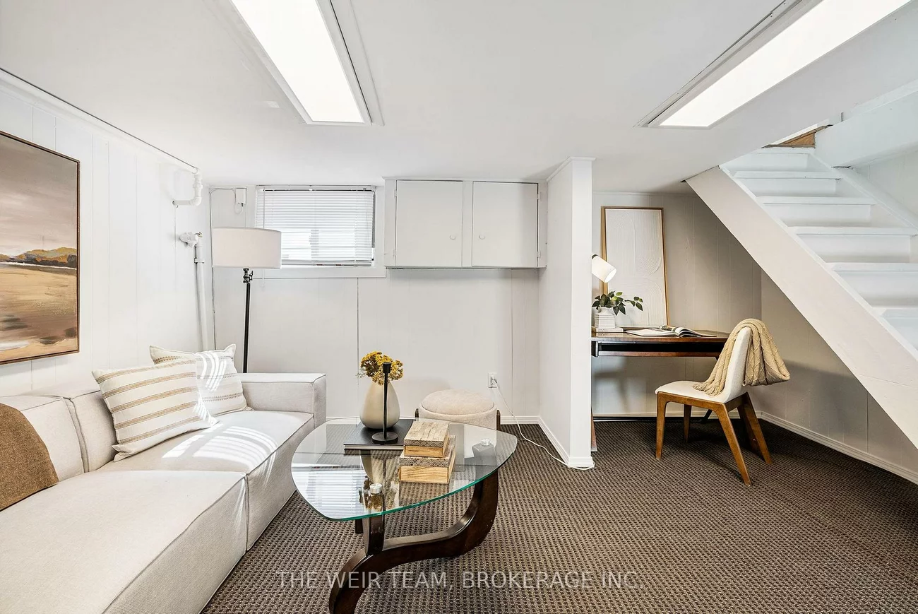 10, Eldon, Crescent Town, Toronto