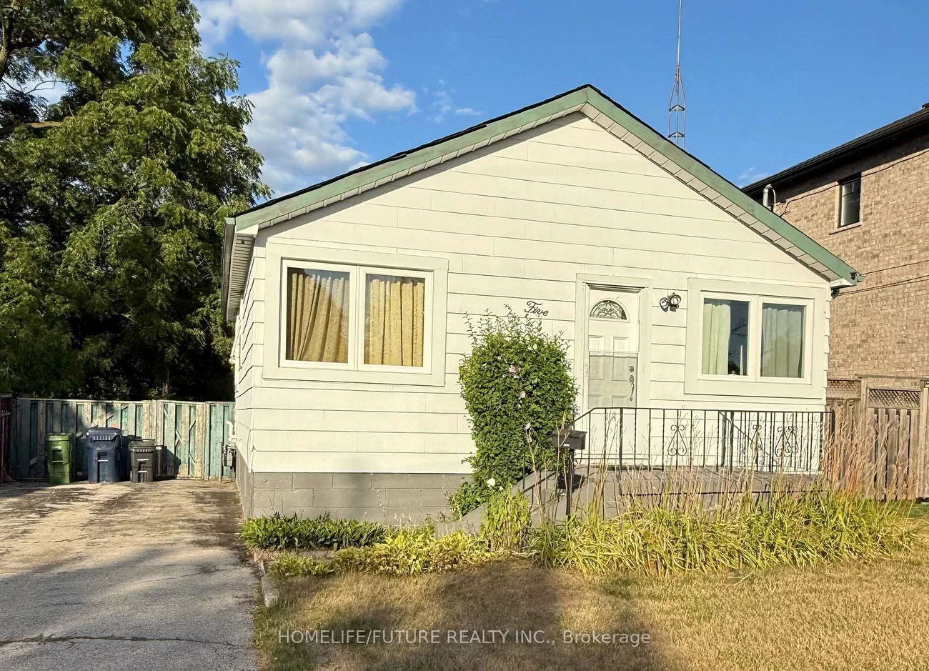 5, Weir, West Hill, Toronto
