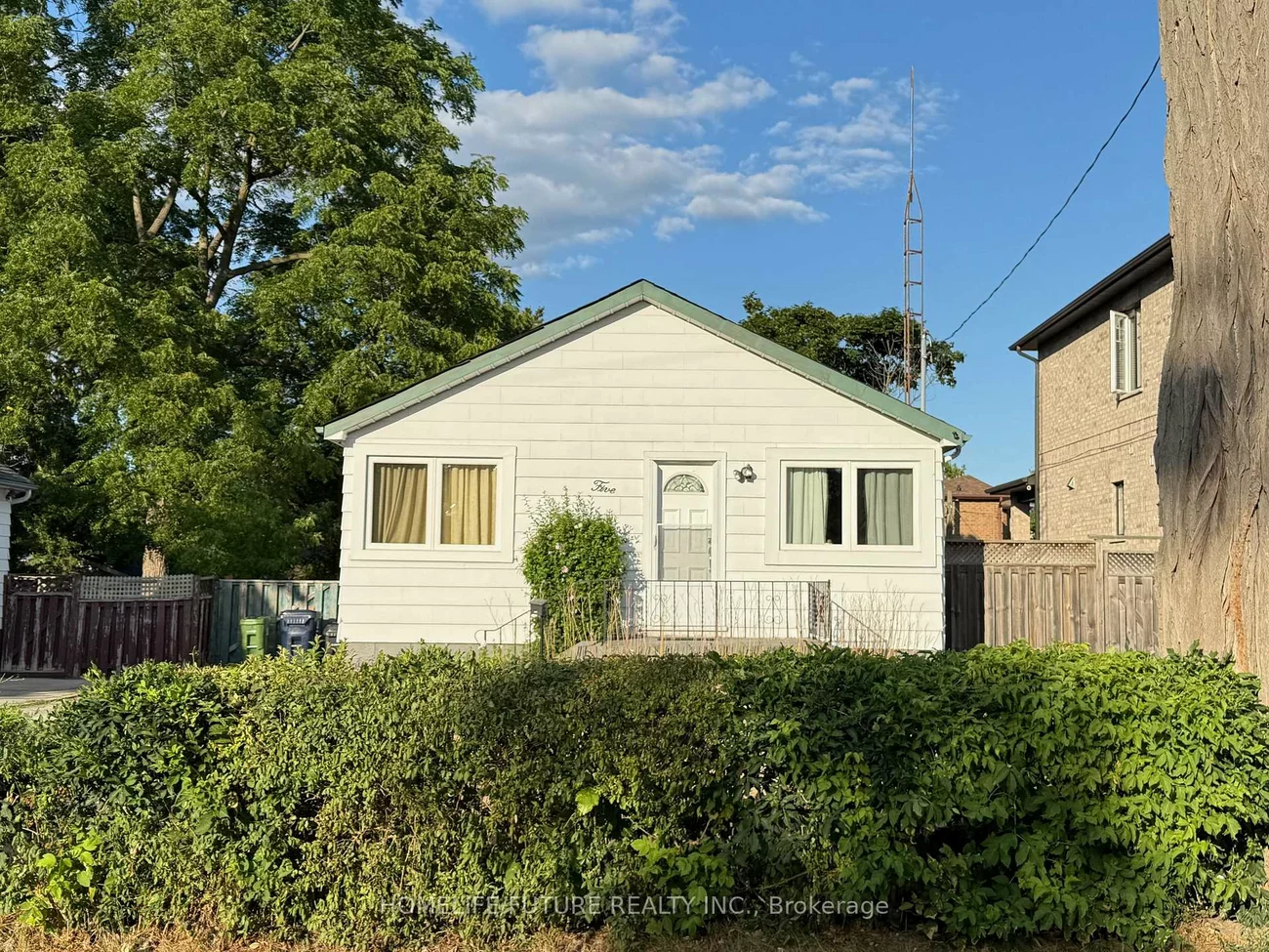 5, Weir, West Hill, Toronto