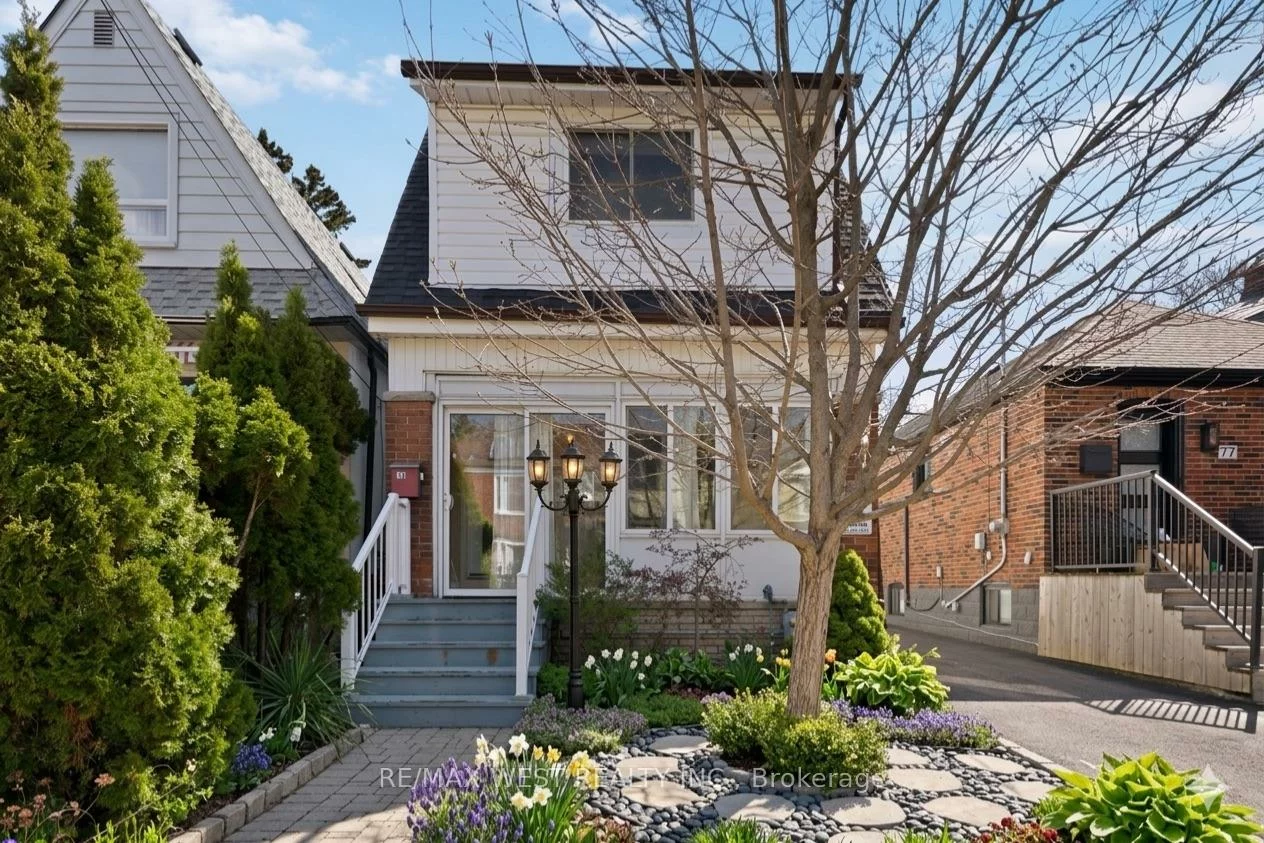 79, King Edward, Woodbine-Lumsden, Toronto