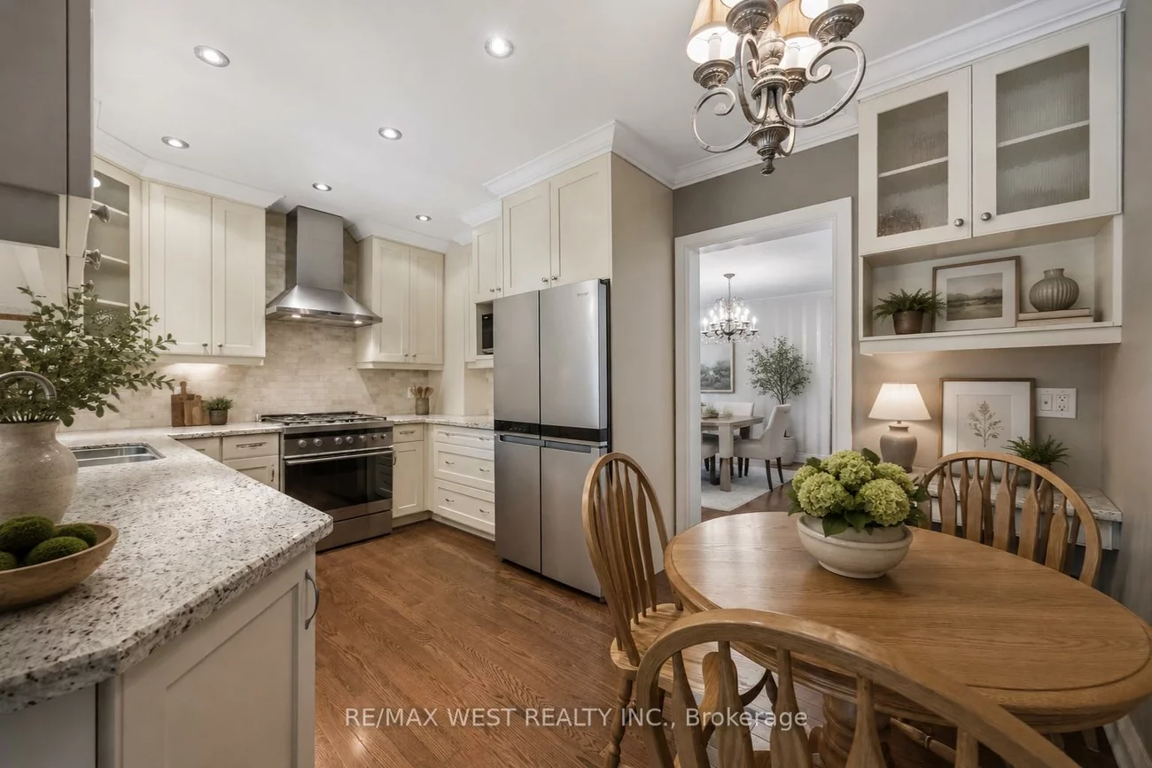 79, King Edward, Woodbine-Lumsden, Toronto