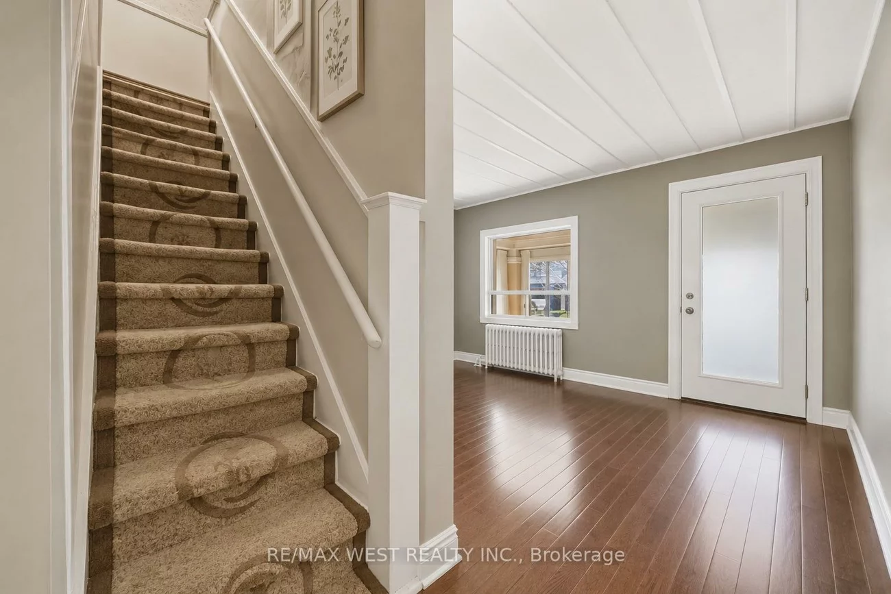 79, King Edward, Woodbine-Lumsden, Toronto