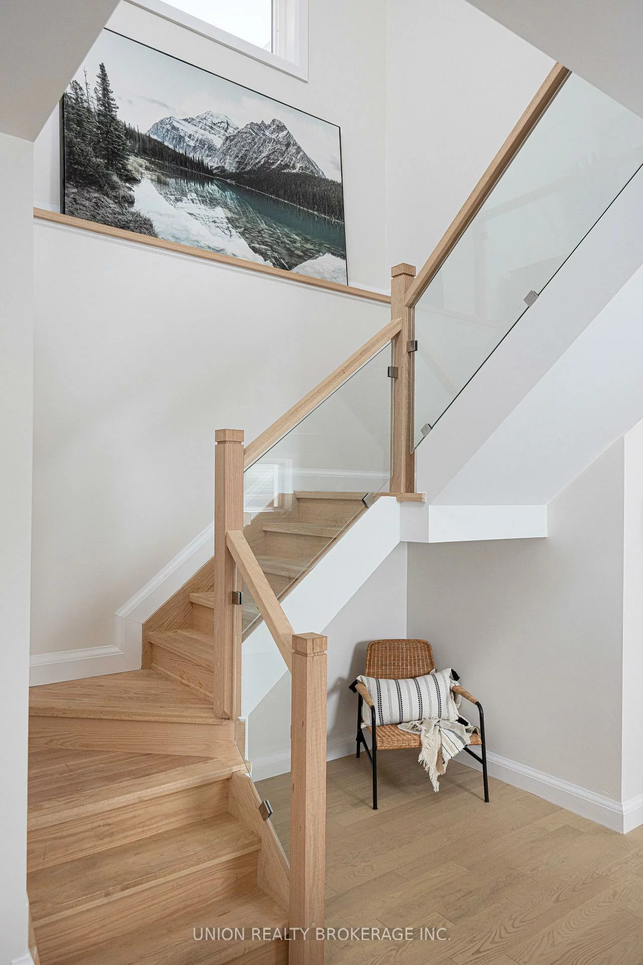 273, Lee, The Beaches, Toronto
