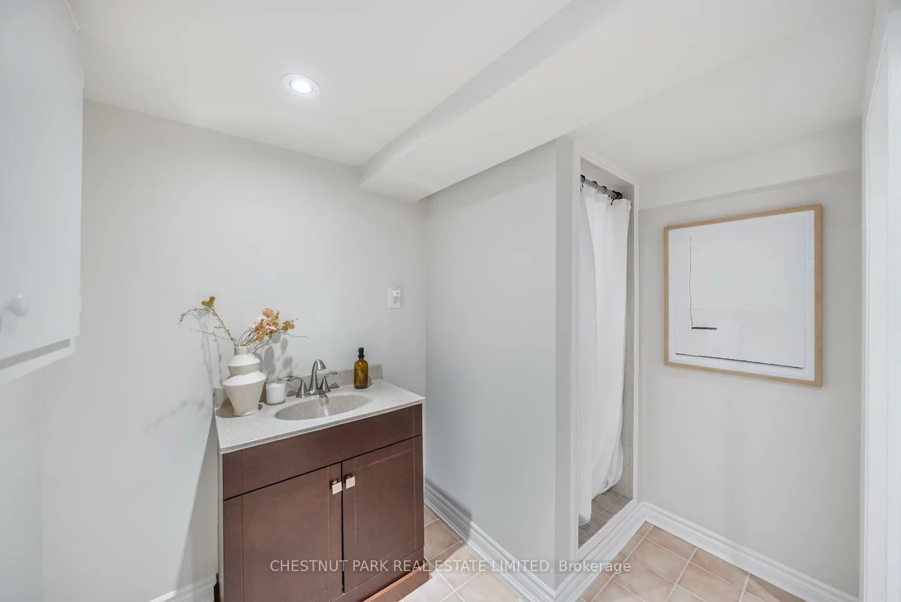 17, Glen Stewart, The Beaches, Toronto