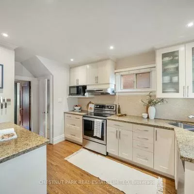 17, Glen Stewart, The Beaches, Toronto