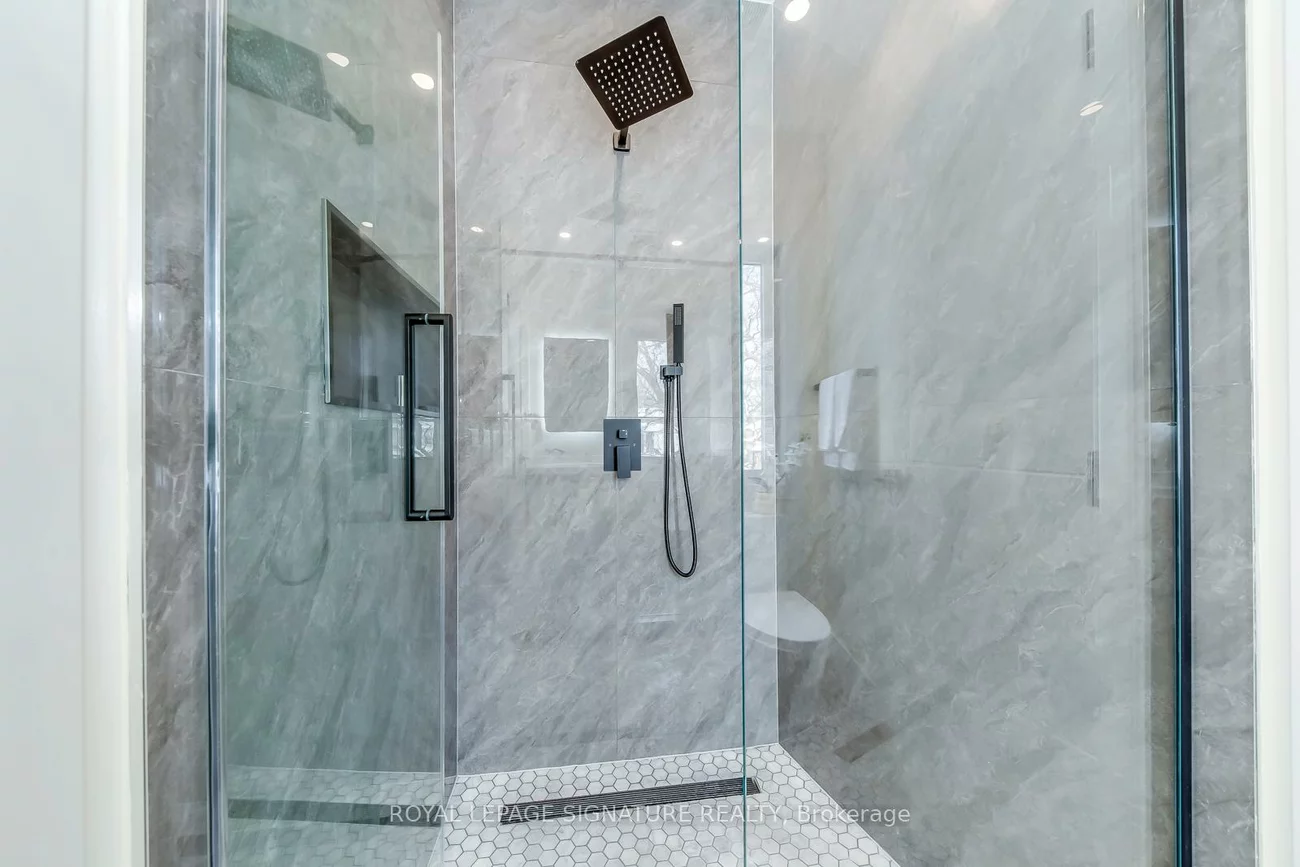 24, Merritt, O'Connor-Parkview, Toronto
