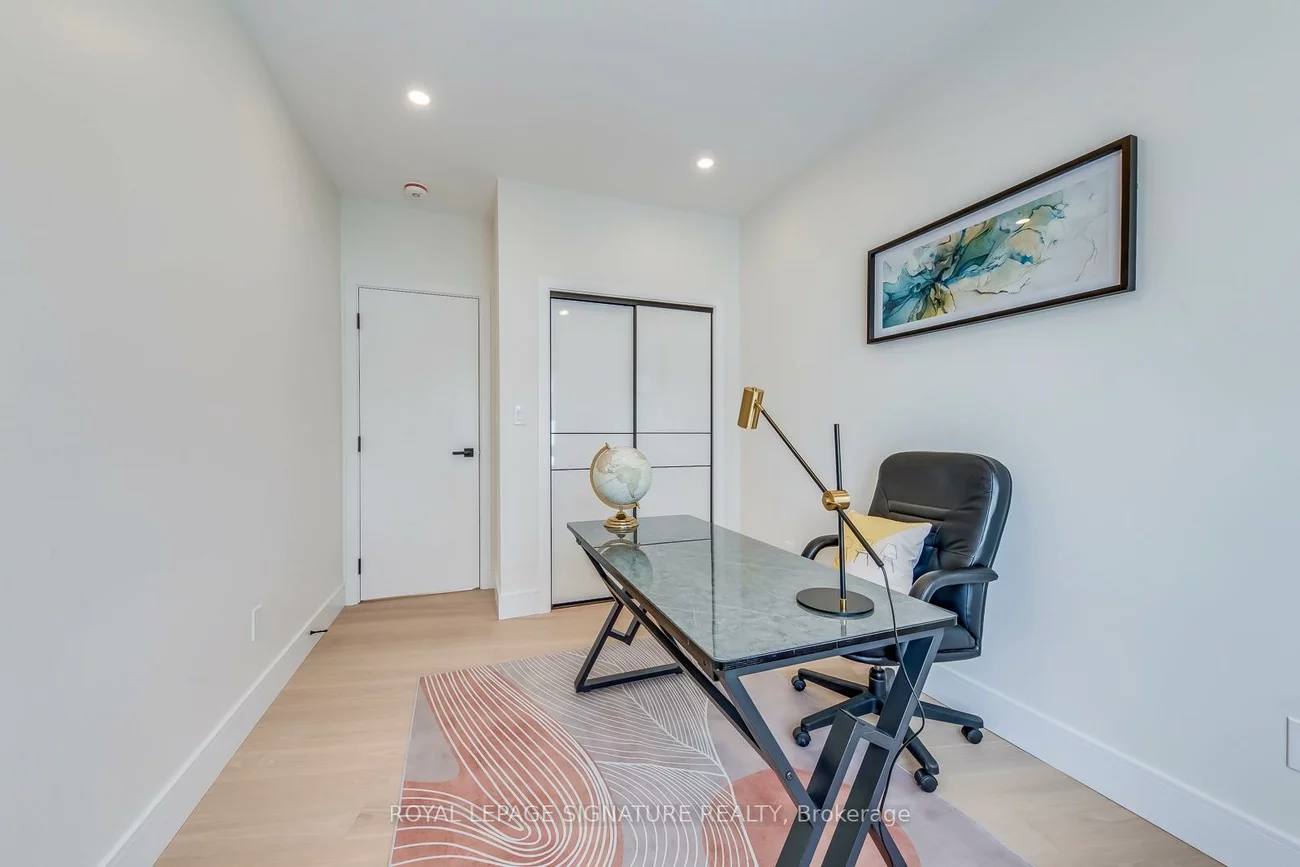 24, Merritt, O'Connor-Parkview, Toronto