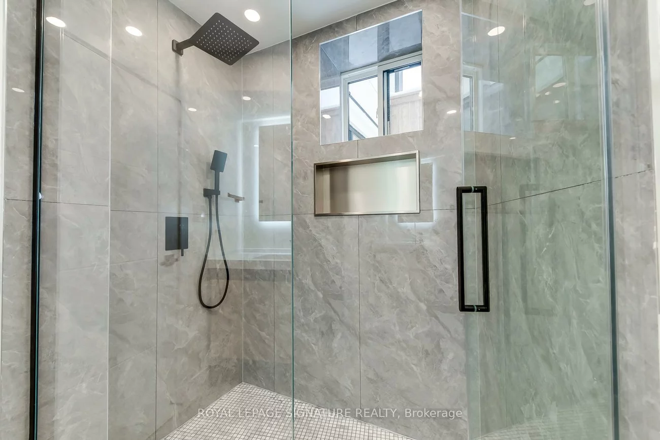 24, Merritt, O'Connor-Parkview, Toronto