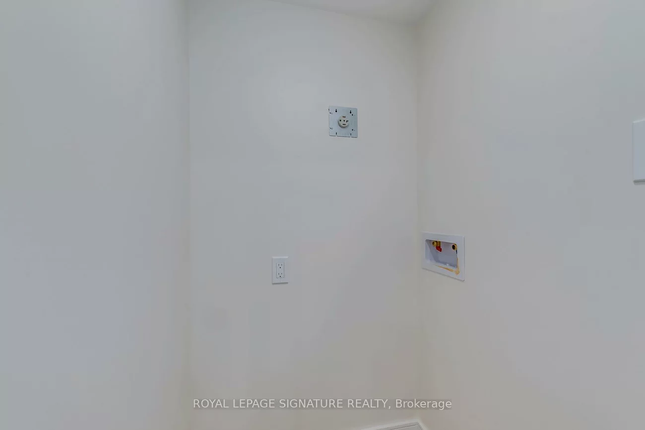 24, Merritt, O'Connor-Parkview, Toronto