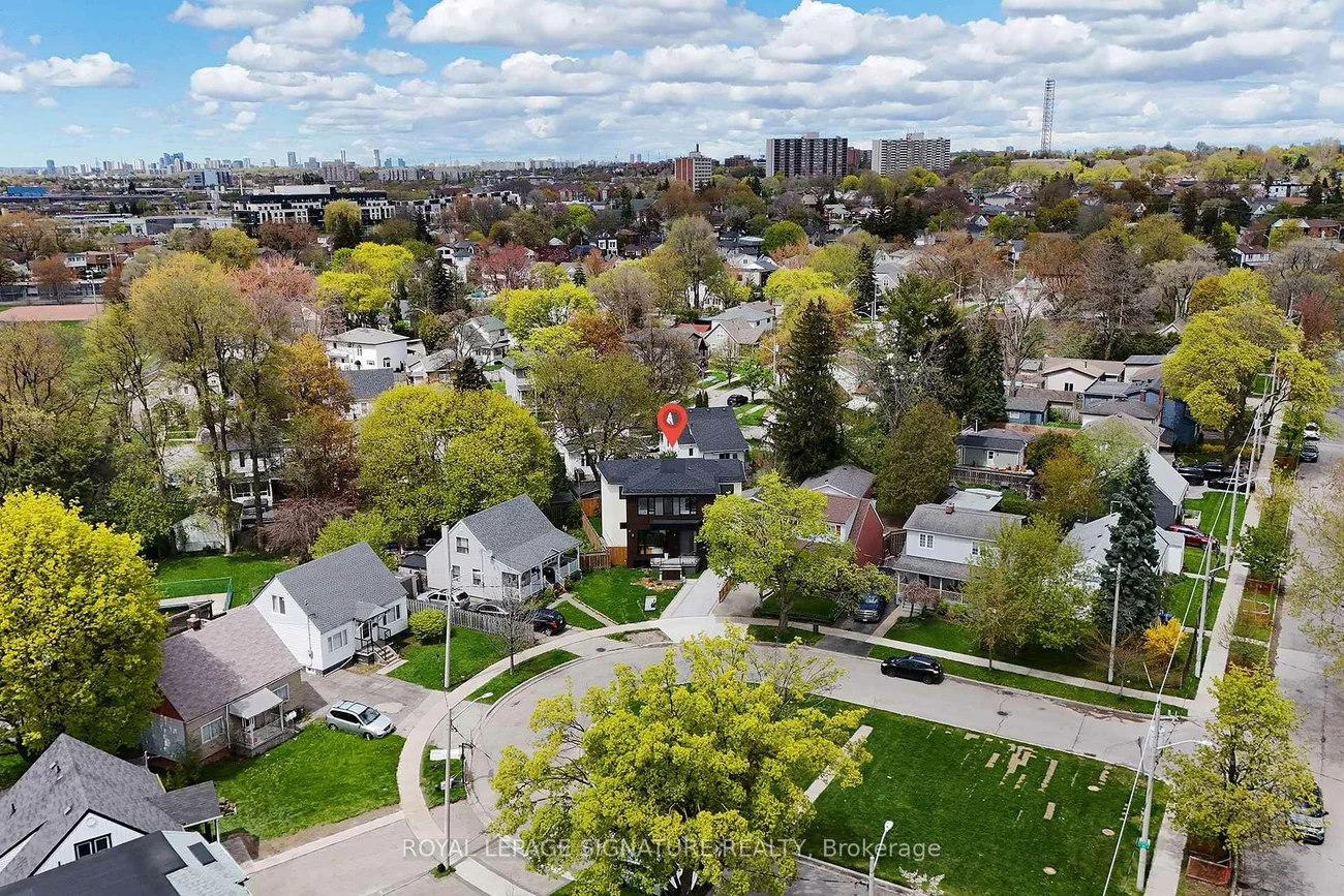 24, Merritt, O'Connor-Parkview, Toronto